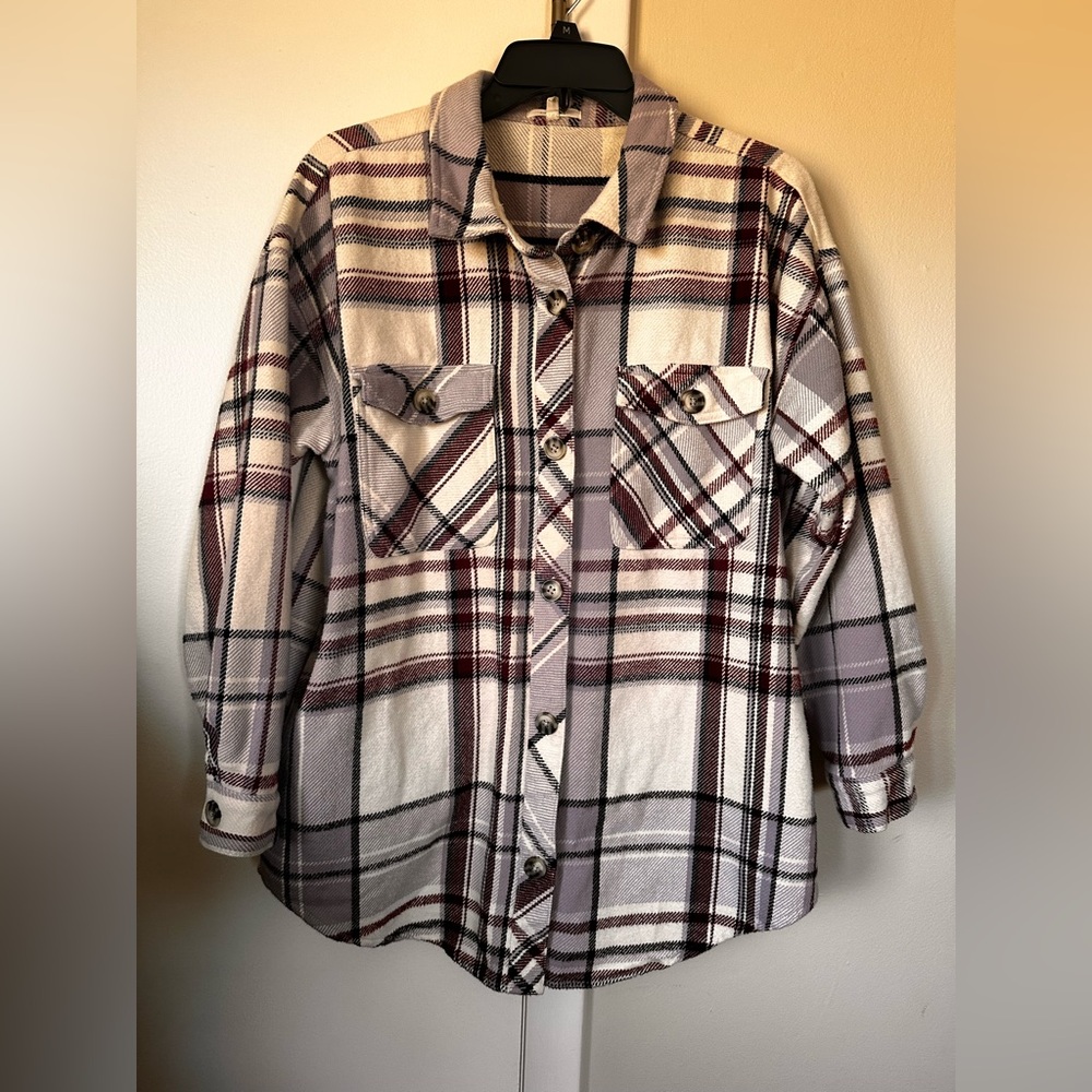 Women’s Shacket/Heavy flannel